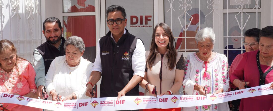 EDUARDO MEDÉCIGO Y SAMANTHA ESPARZA REINAUGURAN EL CLUB DEL ADULTO MAYOR CHACÓN