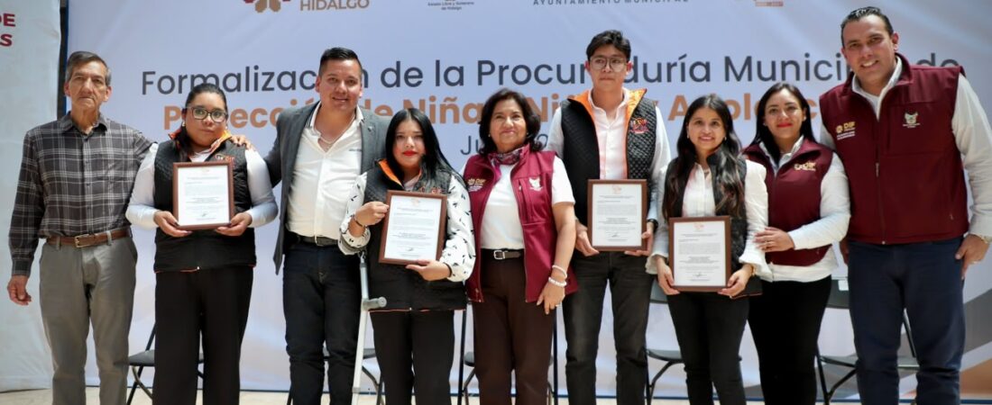 Realiza Edda Vite gira de trabajo por El Arenal