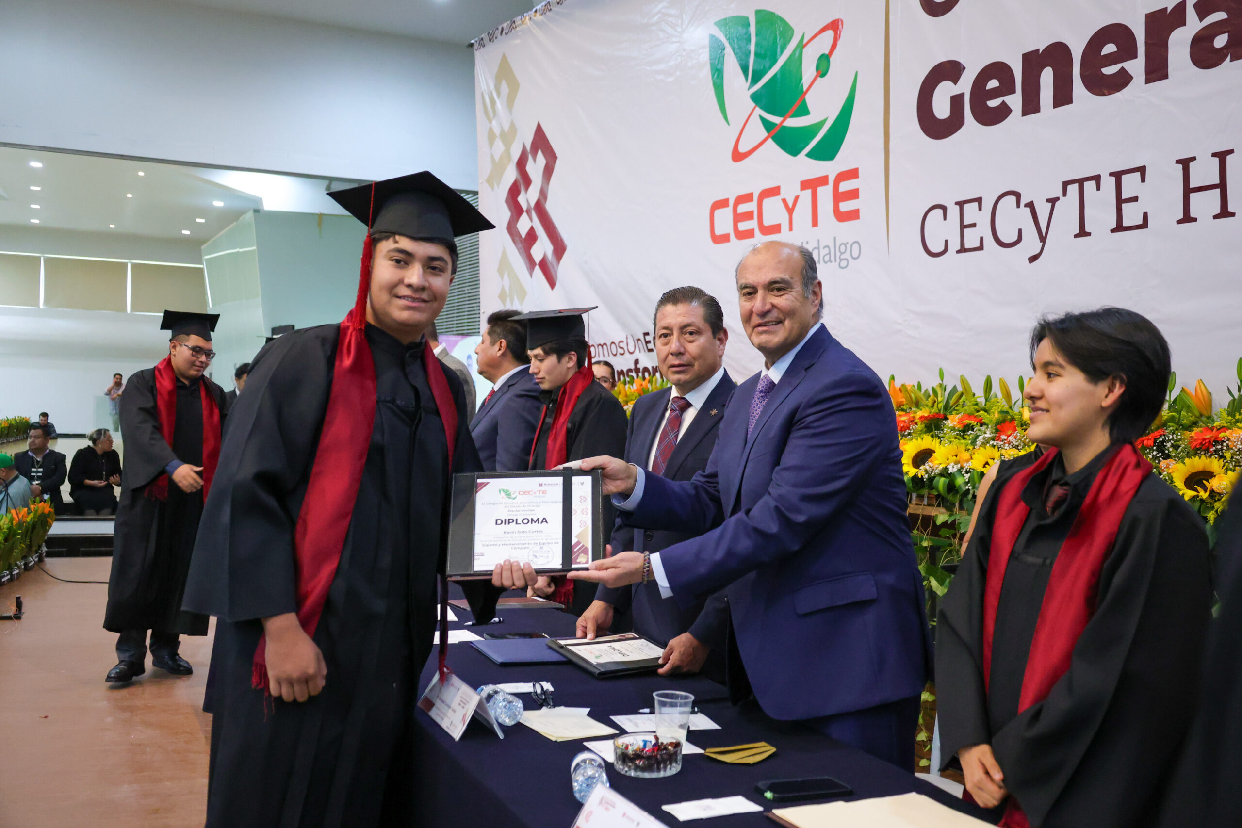 Más de 7 mil 500 estudiantes concluyen su formación en el CECyTEH