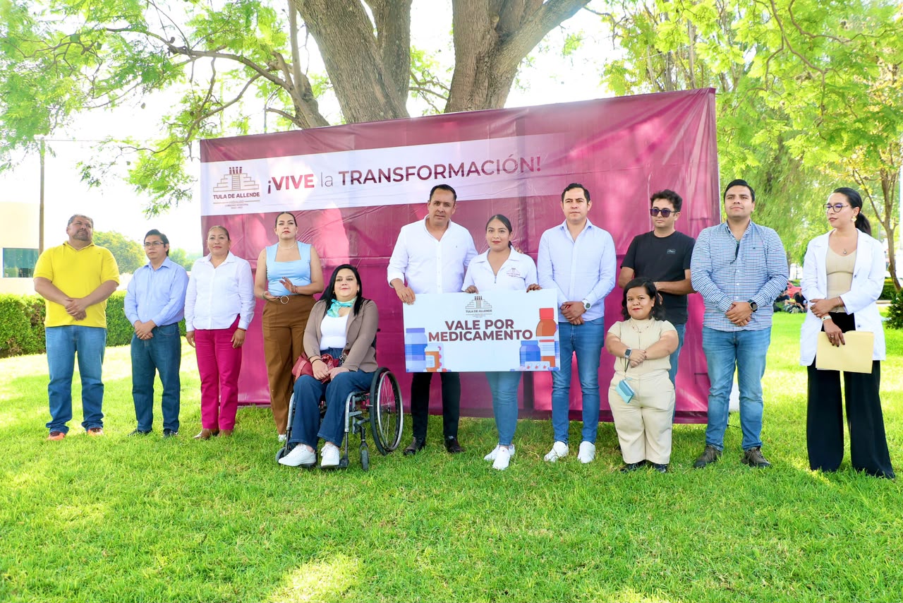 Gobierno de Cristhian Martínez fortalece el bienestar de su personal con entrega de uniformes y adquisición de medicamento