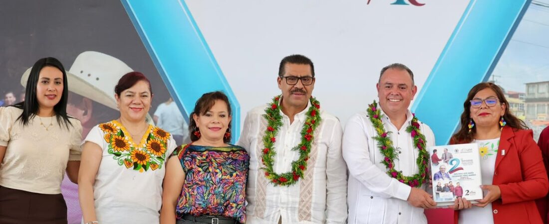 Alejandro Pérez Ramírez presenta su Segundo Informe de Actividades Legislativas en San Agustín Metzquititlán