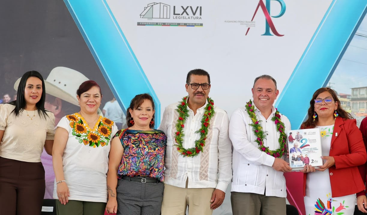 Alejandro Pérez Ramírez presenta su Segundo Informe de Actividades Legislativas en San Agustín Metzquititlán