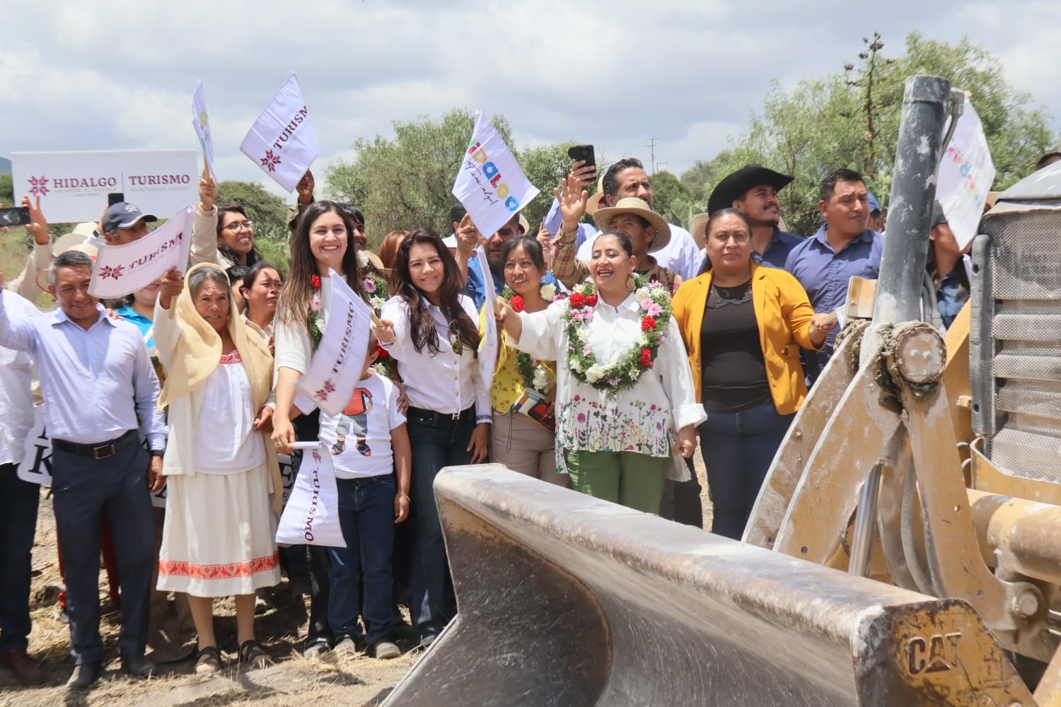Inicia construcción del Parador Turístico en el Cardonal para fortalecer la actividad turística y comercial 