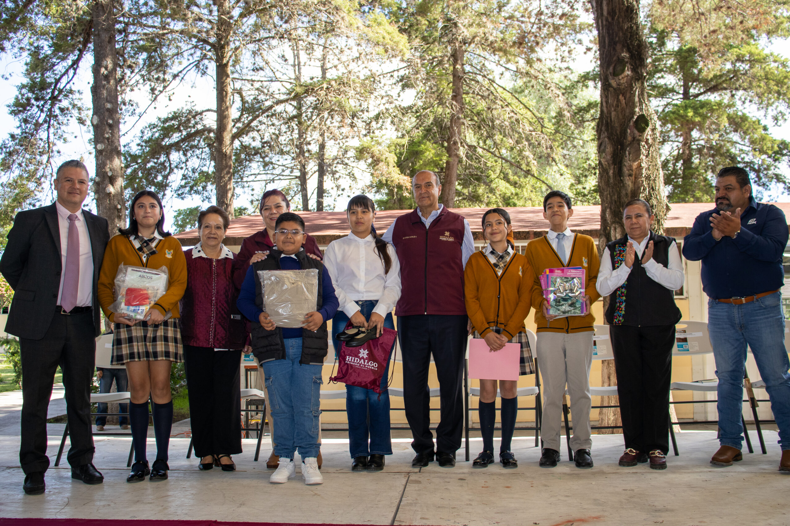 SEPH alista entrega de útiles, uniformes y calzado gratuito para estudiantes de nivel básico  