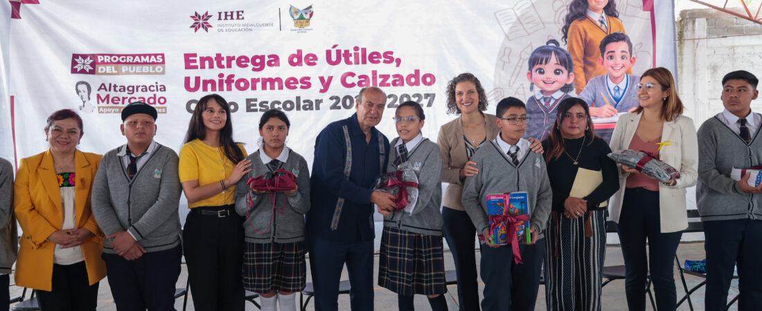 Entrega SEPH útiles, uniformes, calzado y libros a estudiantes de Tizayuca