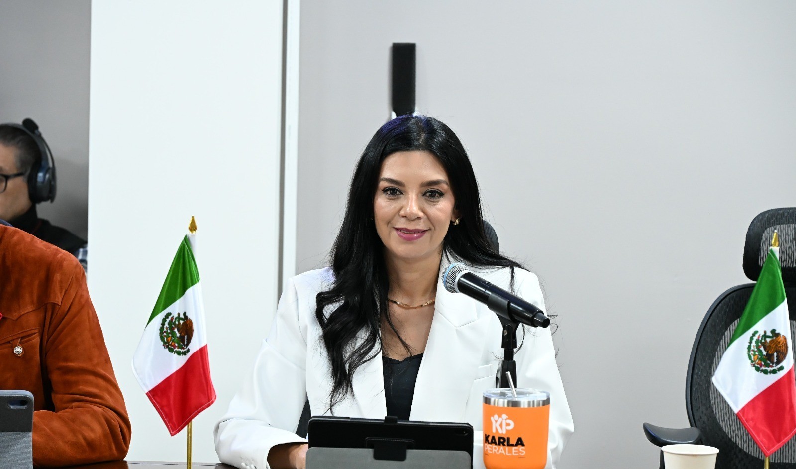 GOBERNAR TAMBIÉN SIGNIFICA ESCUCHAR A QUIENES PIENSAN DISTINTO: KARLA PERALES