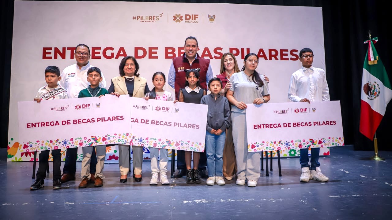 Brinda DIF Hidalgo becas para apoyar la economía familiar de niñas, niños y adolescentes usuarios de PILARES