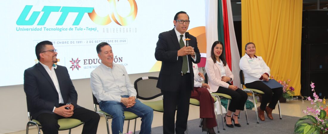 UT de Tula-Tepeji reconoce trayectoria académica y laboral en su 35 aniversario