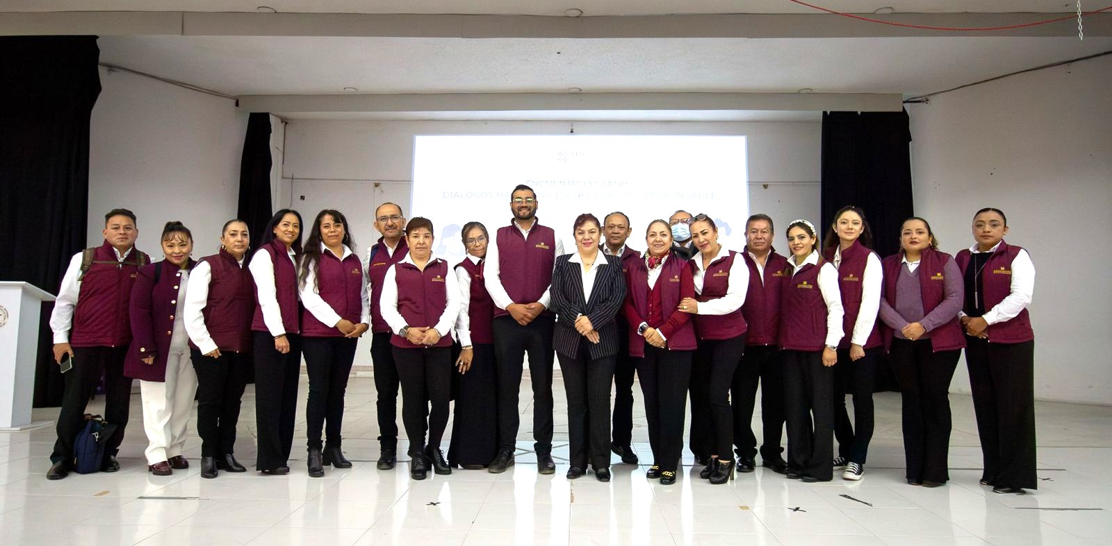 Realiza SEPH encuentro estatal sobre el uso responsable de la tecnología en las escuelas