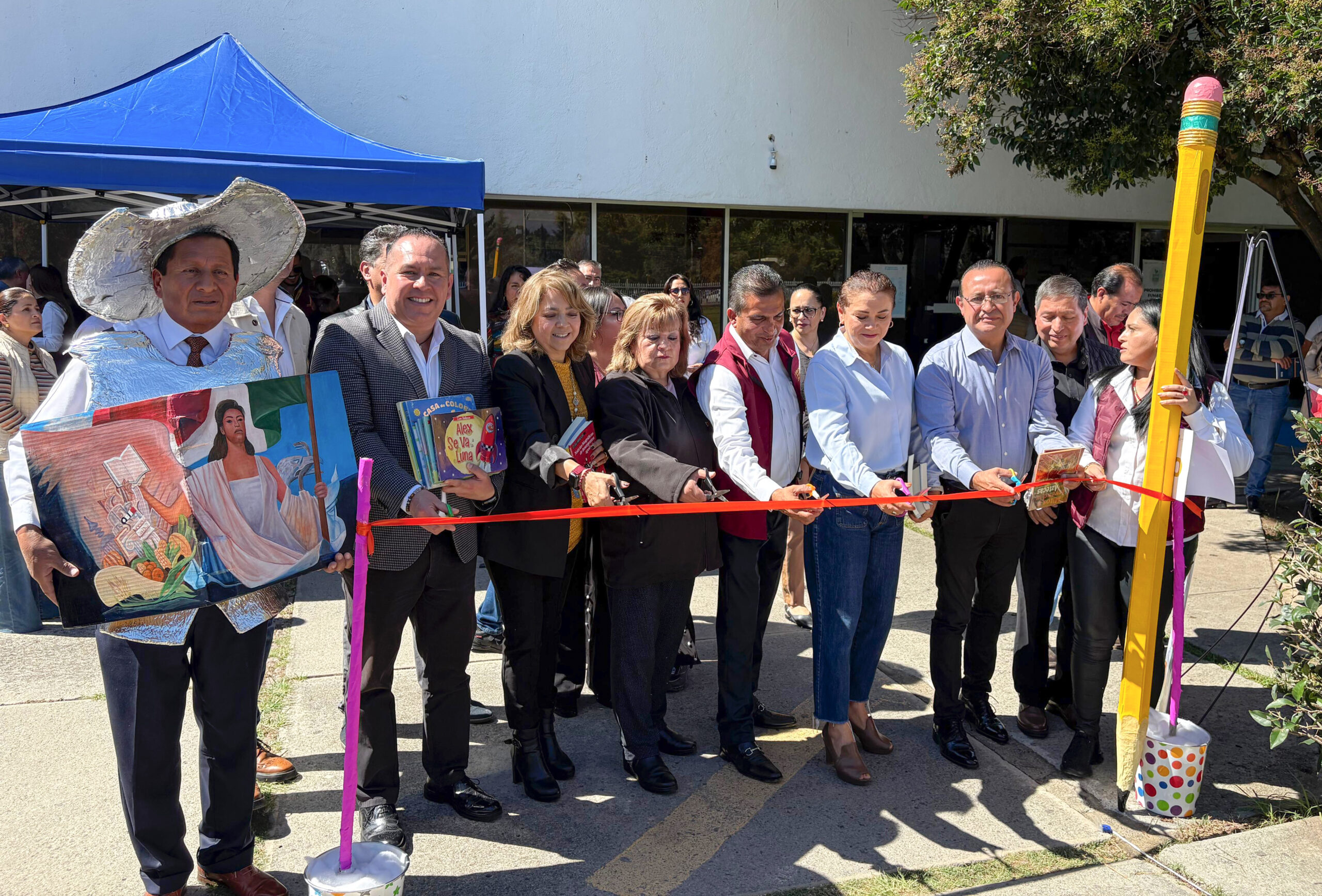 SEPH reúne 5 mil 932 ejemplares en la cuarta edición del Kilómetro del Libro