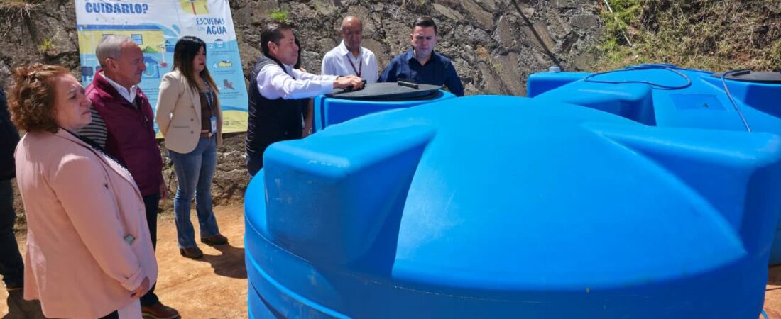 Estudiantes del CECyTEH crean sistema para aprovechar agua de lluvia en Omitlán