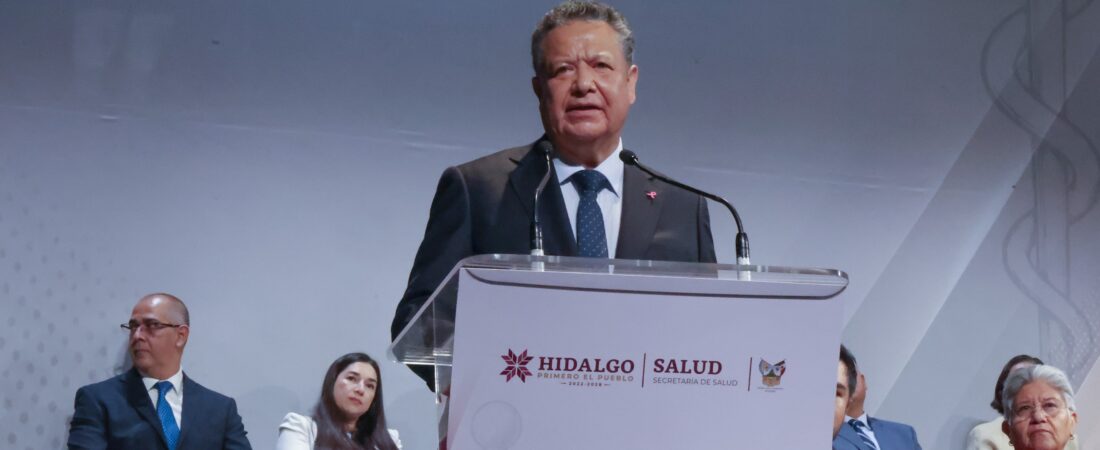 Reconoce Julio Menchaca la trayectoria y vocación del personal médico de Hidalgo