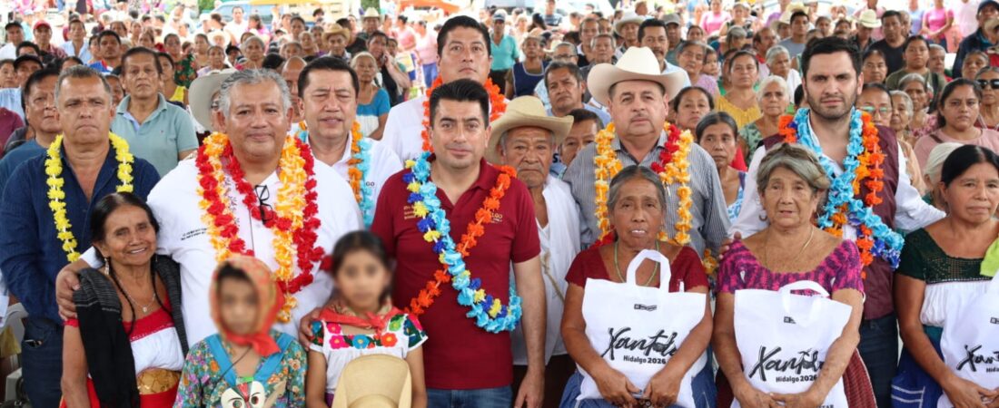 Inició gobierno de Hidalgo entrega de cacao y azúcar en la Huasteca
